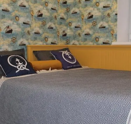 квартира-студия уютная бухта Apartment Narva